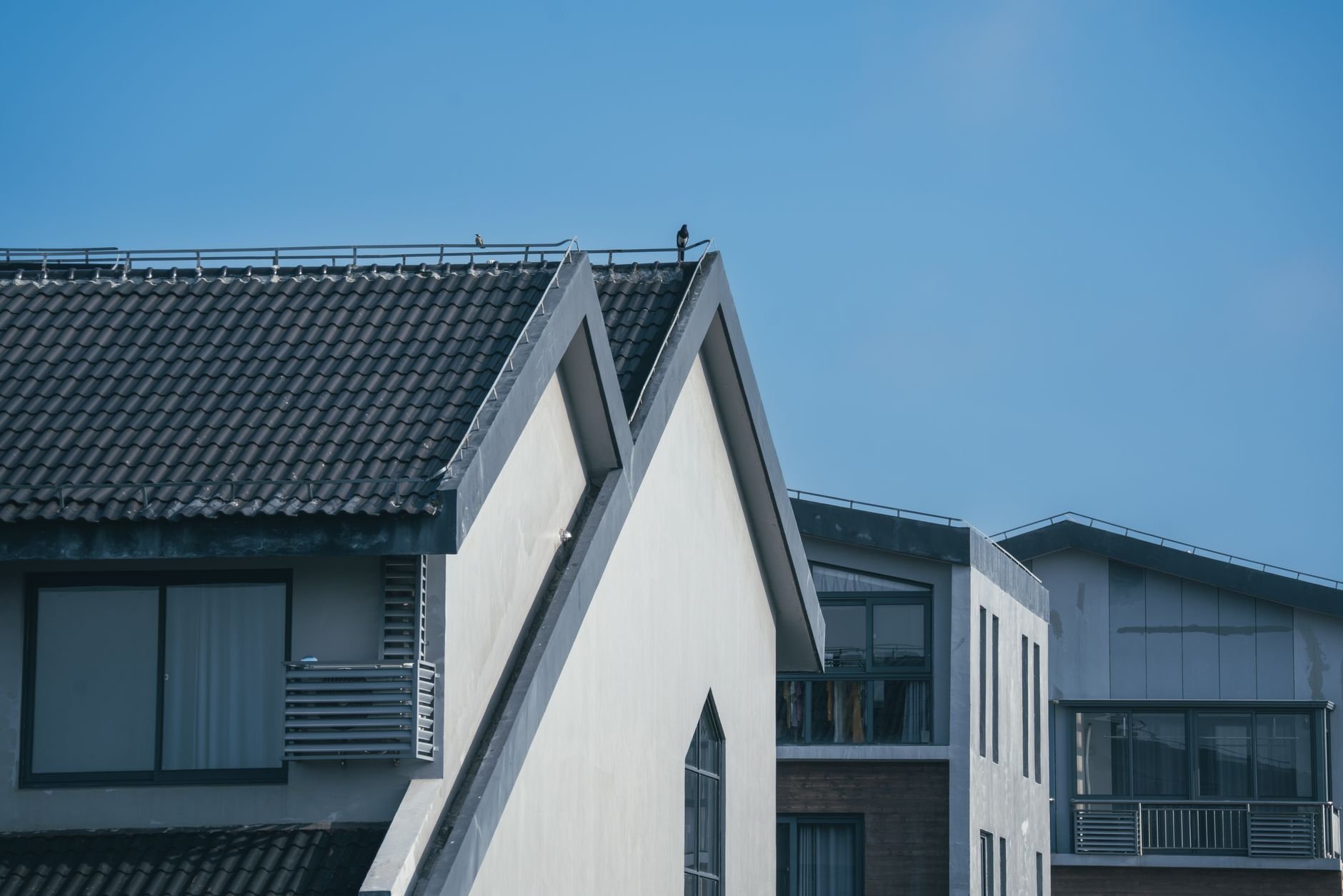 Portland residential homes with clean rooftops